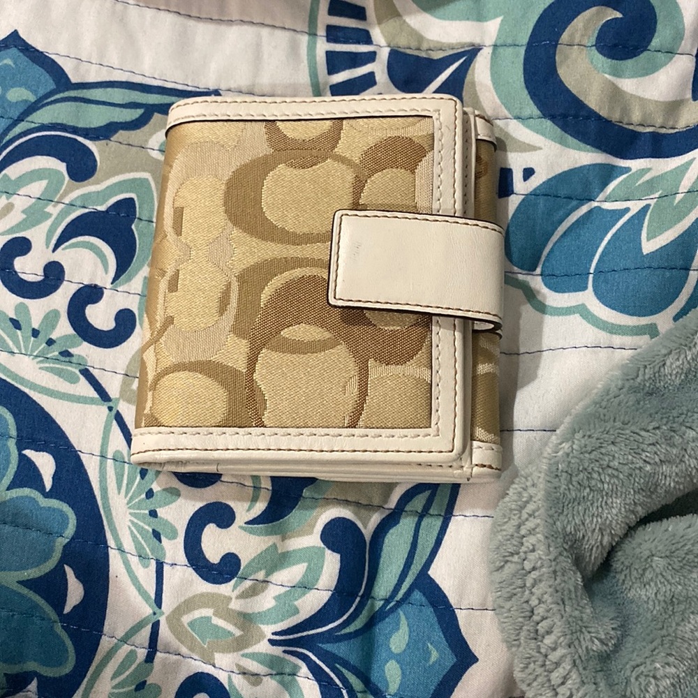 coach wallet